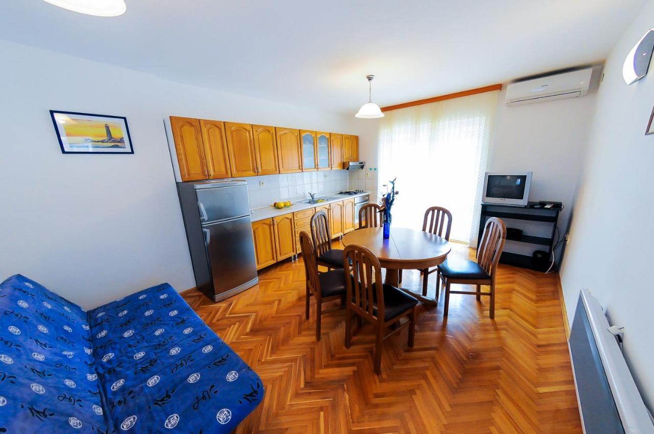 Apartments Vuko โปดสตรานา ภายนอก รูปภาพ