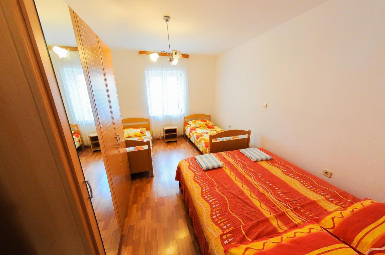 Apartments Vuko โปดสตรานา ภายนอก รูปภาพ