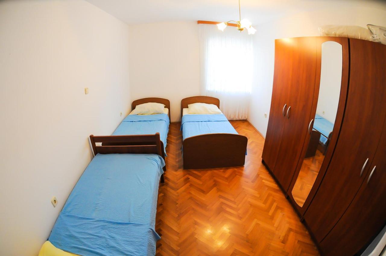 Apartments Vuko โปดสตรานา ภายนอก รูปภาพ